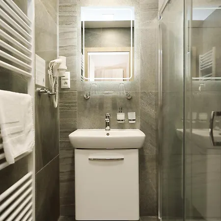 Hotel Kupelny Kubo 3*